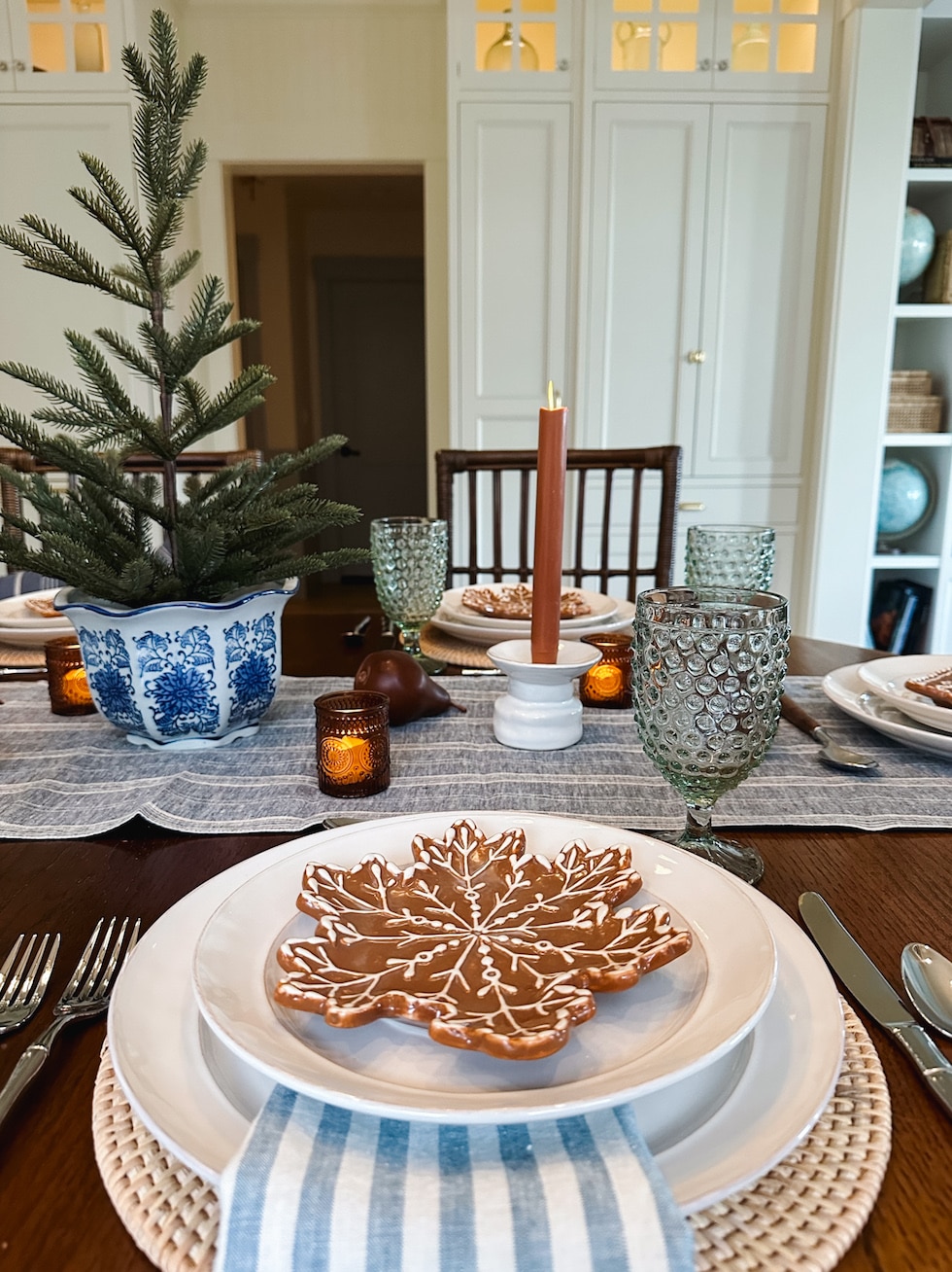 A Simple Christmas and Winter Table in Our Dining Nook