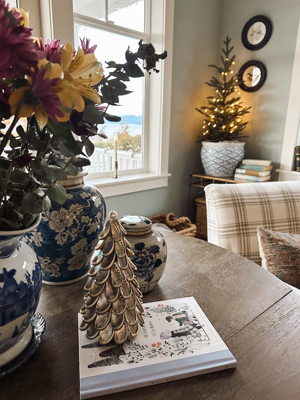 Our Coastal Christmas Mantel