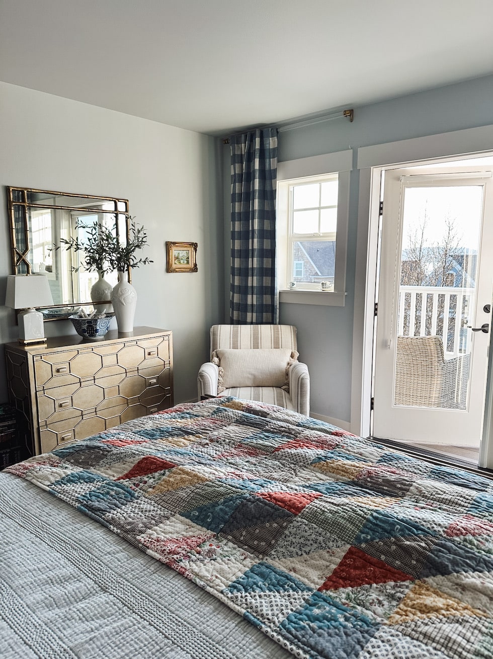 Spring Bedroom: Coastal Grandma Style
