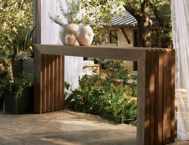 Arteriors heads outside